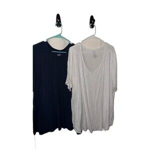 Maurice's 3x bundle 24/7
tees- navy and white